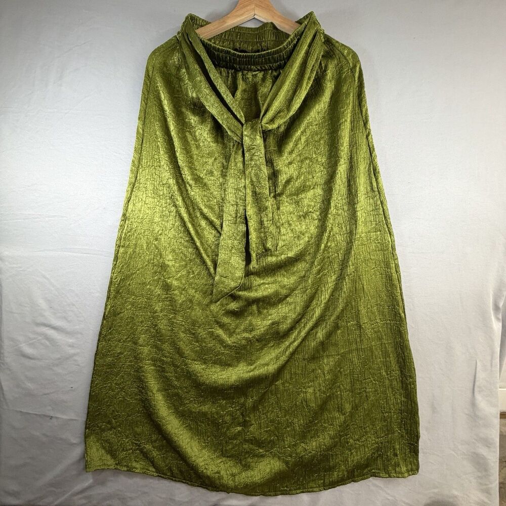 Green Crinkle Satin Maxi Skirt Tie Front Elastic Waist Shiny Textured 36" Long